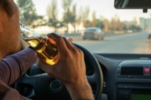 ¿Reportar a un conductor ebrio sirve de algo?